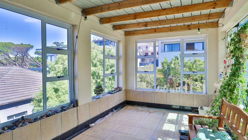 7 Bedroom Property for Sale in Walmer Estate Western Cape